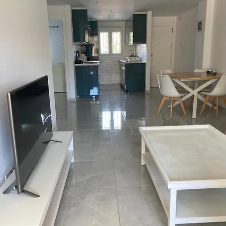 Apartment Siesta Beach7 With Beach, Terrace And Parking *